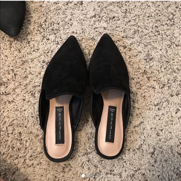 Steve Madden Shoes - Black Flats